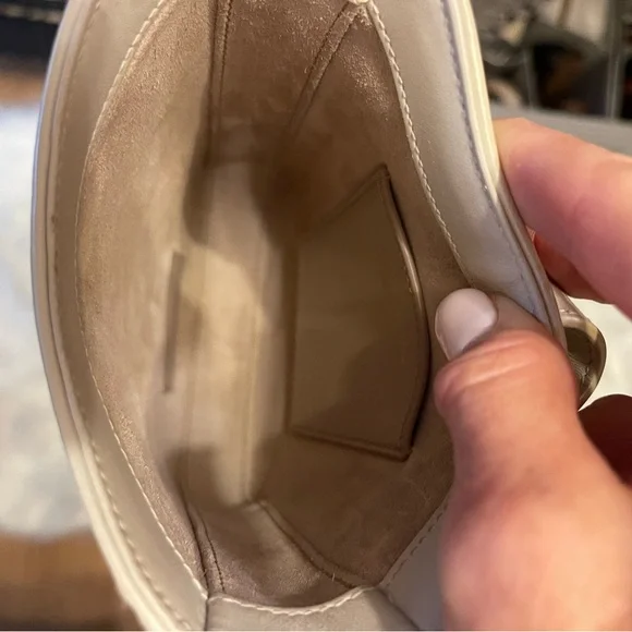 YSL Saint Laurent Cross Body Bag - Picture 6 of 6